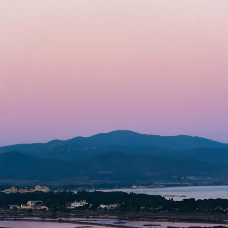 La Provence Apartment *